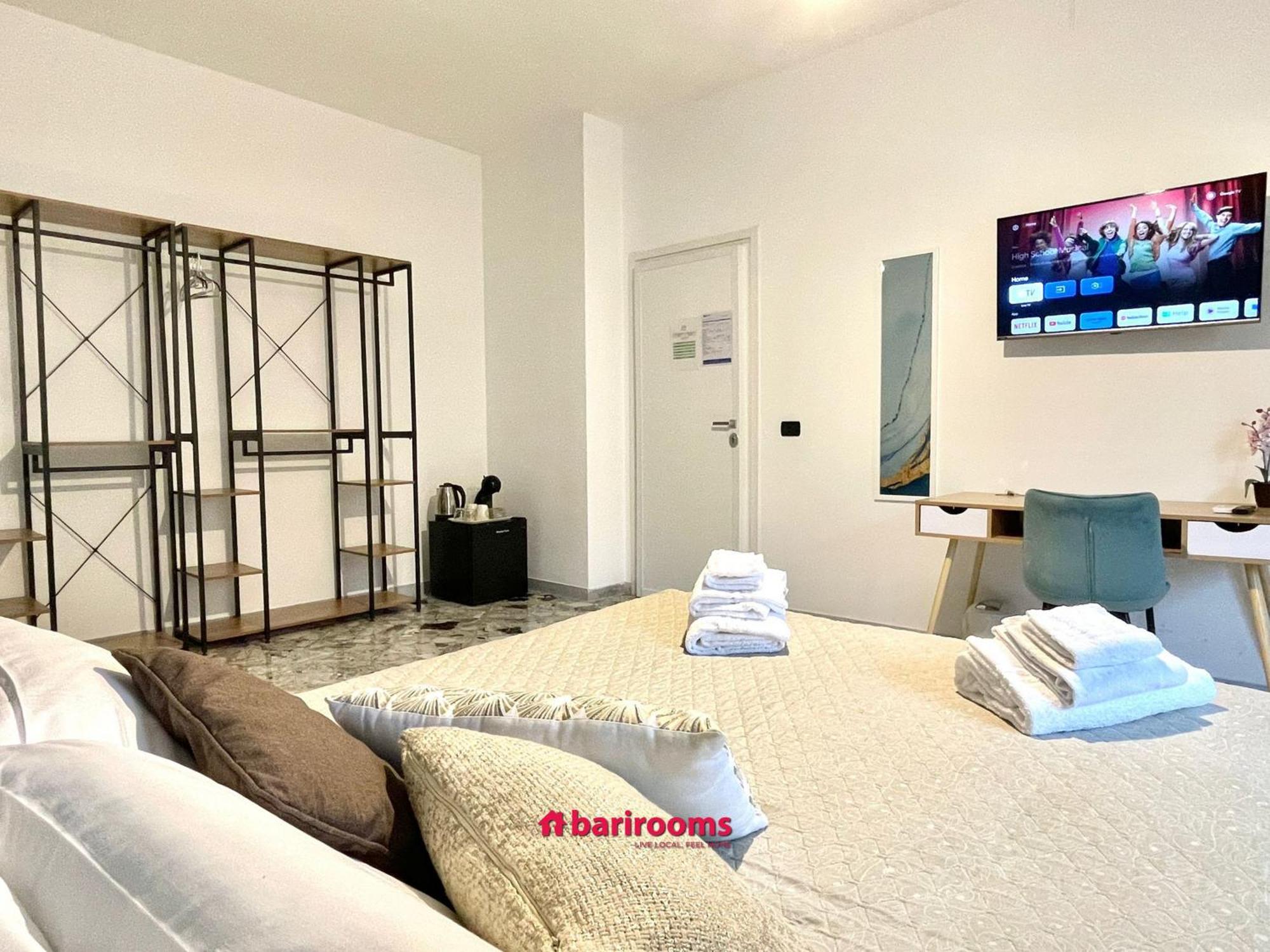 Barirooms Piccinni Exterior photo